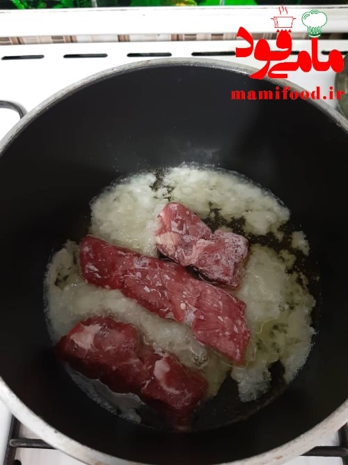 خورش گوشت با لوبیا چیتی