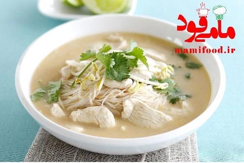 سوپ مرغ و نارگیل تایلندی