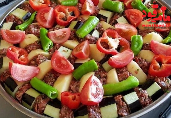 خوراک کباب سیب زمینی و بادمجان و کوفته ترکی